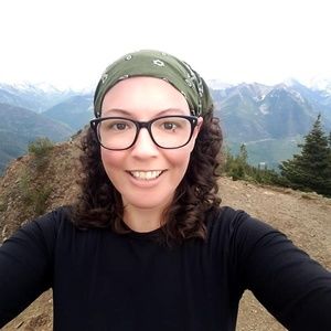 Meet your Posher, Lauren